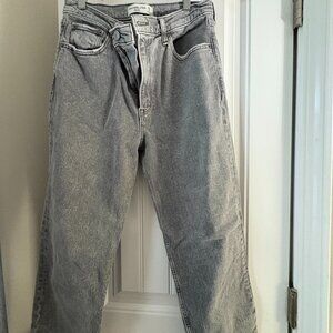 Abercrombie & Fitch Gray Wash Jeans Sz 8/29